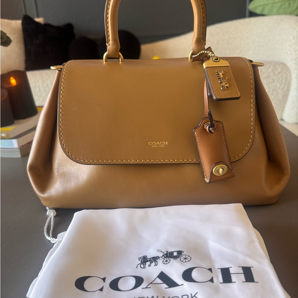 NEW NEVER USED Coach Honey Brown Slouchy Rogue